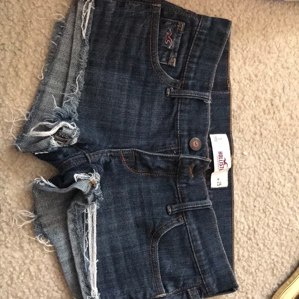 Hollister shorts size 1.